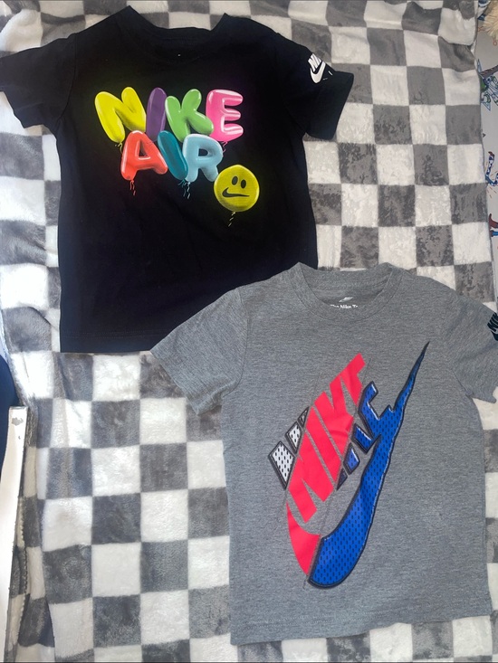 Nike Other - Nike Kids Short Sleeve Tee Duo - Black Multicolor & Gray Red/Blue size 4